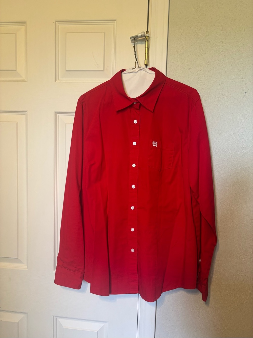 Cinch women’s show shirt!